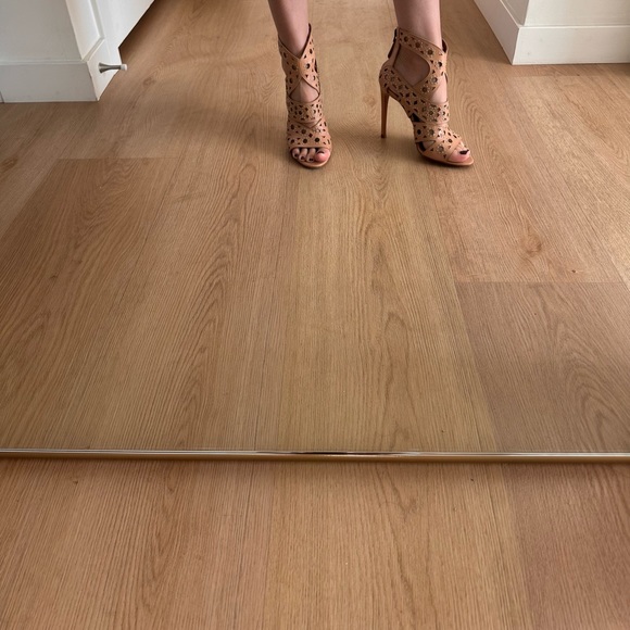 Alaia Laser Cut Studded Heel - Picture 2 of 5